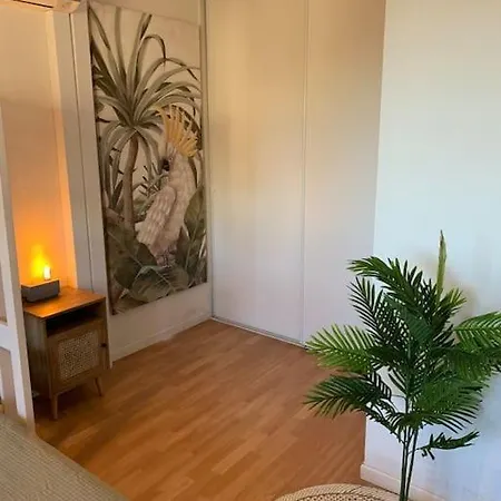 Apartment T3 A 400m De La *